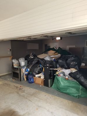 Junk Removal in Houston, TX (1)