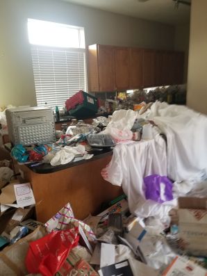 Before & After Hoarder Cleanout in The Woodlands, TX (3)